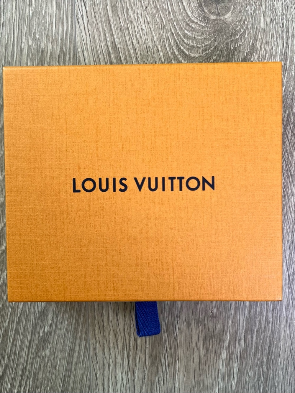Louis Vuitton box (BB163)